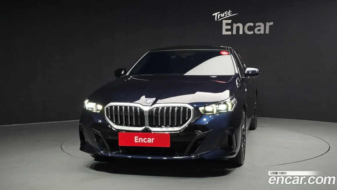 BMW 5-Series 2025 из KR, фото 10