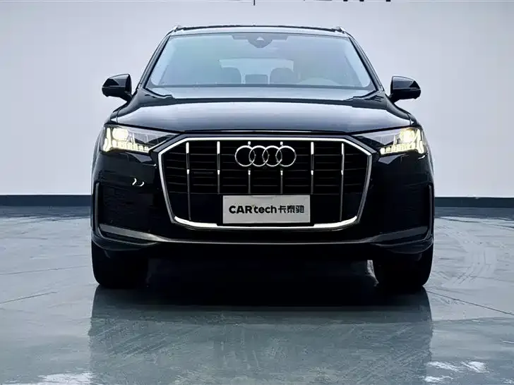 Audi Q7 — фото 2