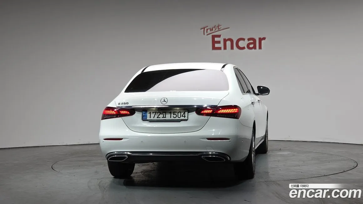 Mercedes-Benz E-Class 2021 из KR, фото 10
