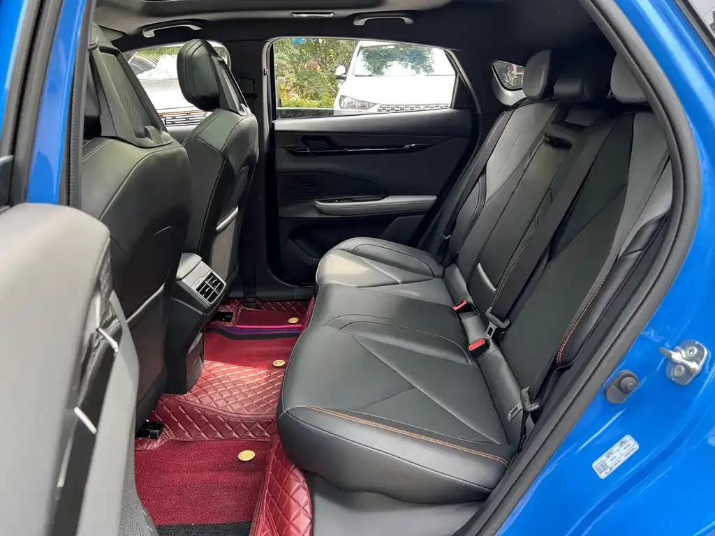 Changan UNI-V 2023 из CN, фото 4