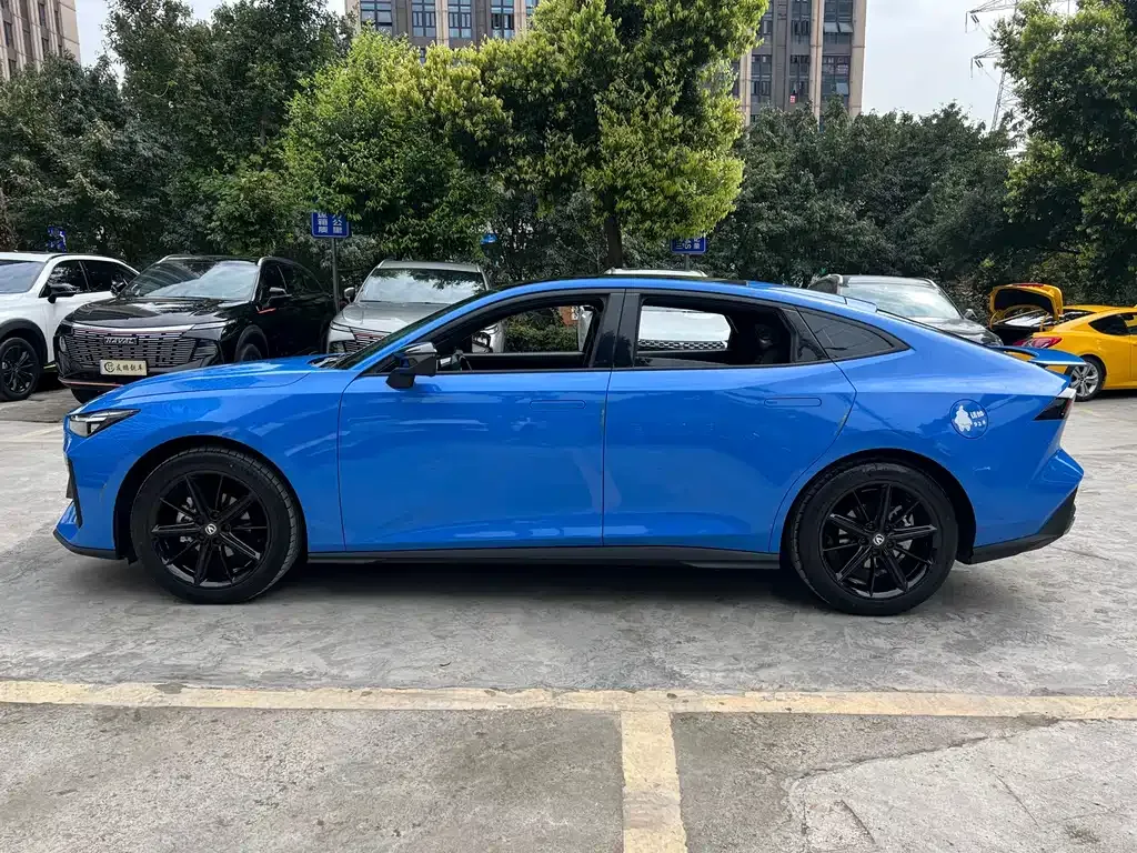 Changan UNI-V 2023 из CN, фото 6