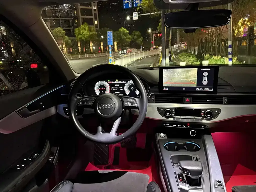 Audi A4L 2023 из CN, фото 3