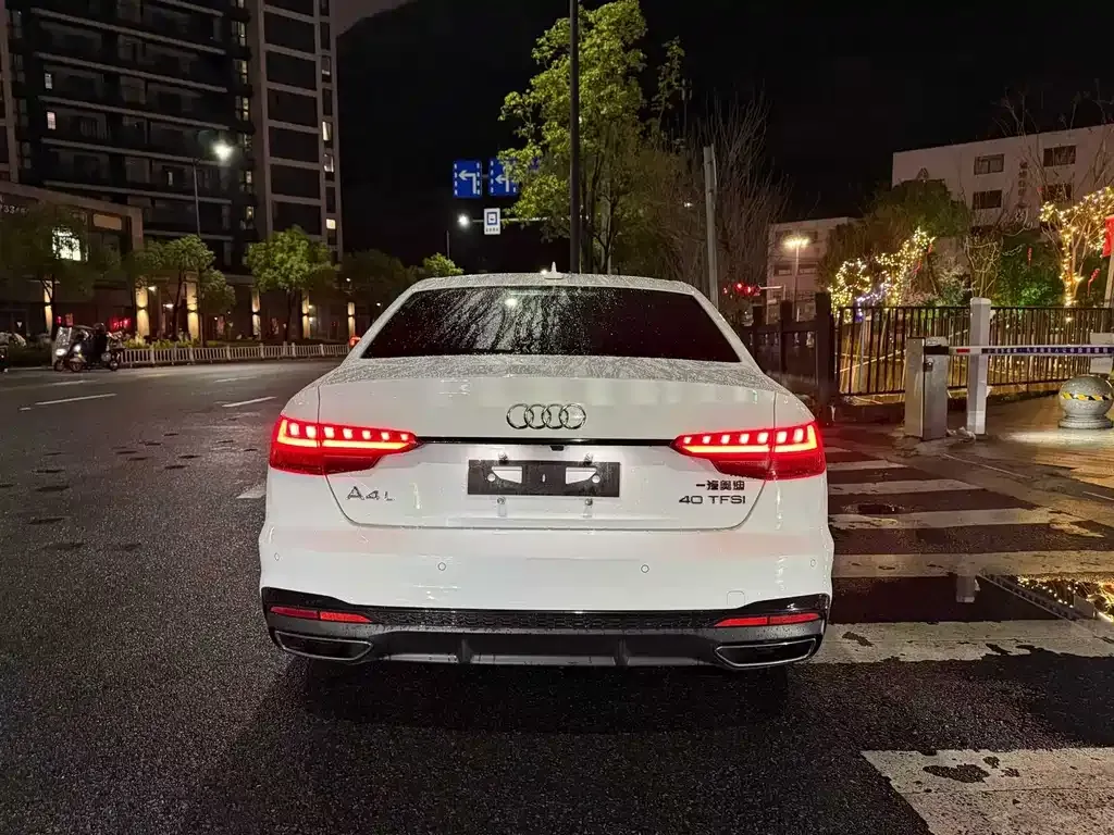Audi A4L 2023 из CN, фото 5