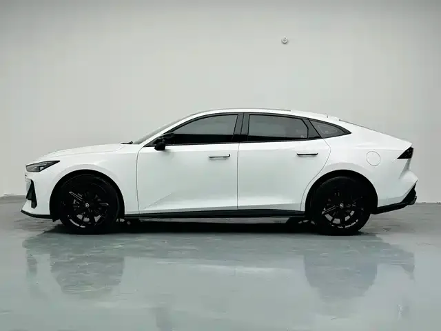 Changan UNI-V 2024 из CN, фото 2