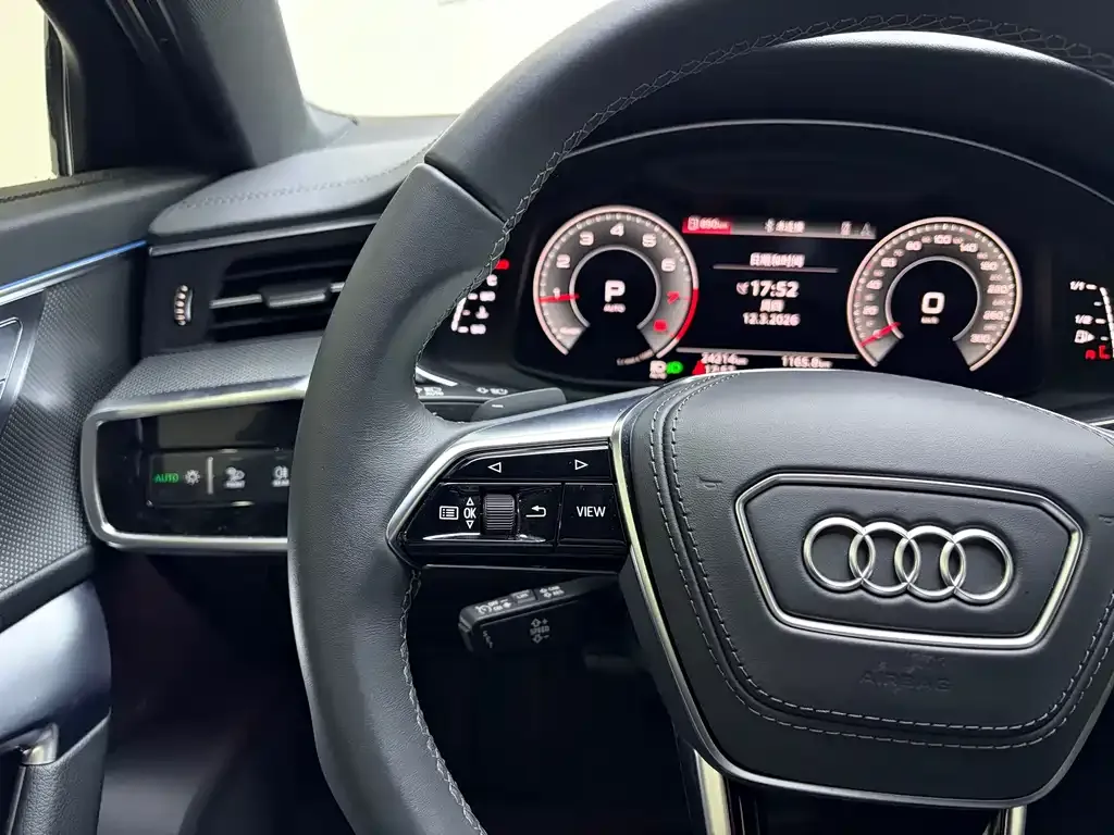 Audi A6L — фото 8