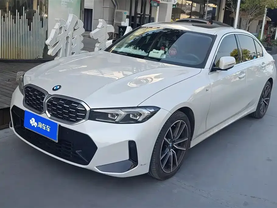 BMW 3 Series 2023 из CN, фото 1