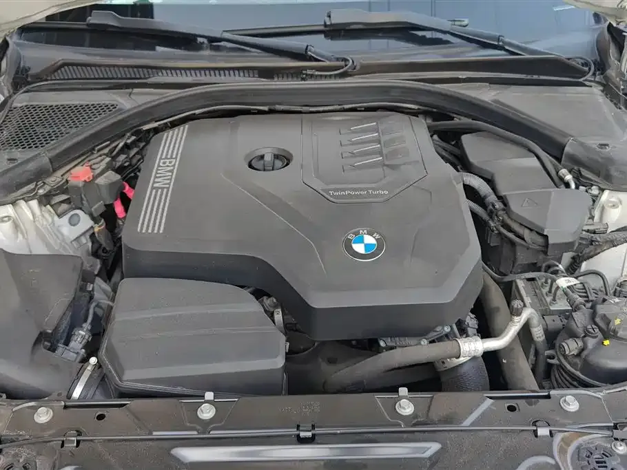 BMW 3 Series 2023 из CN, фото 10