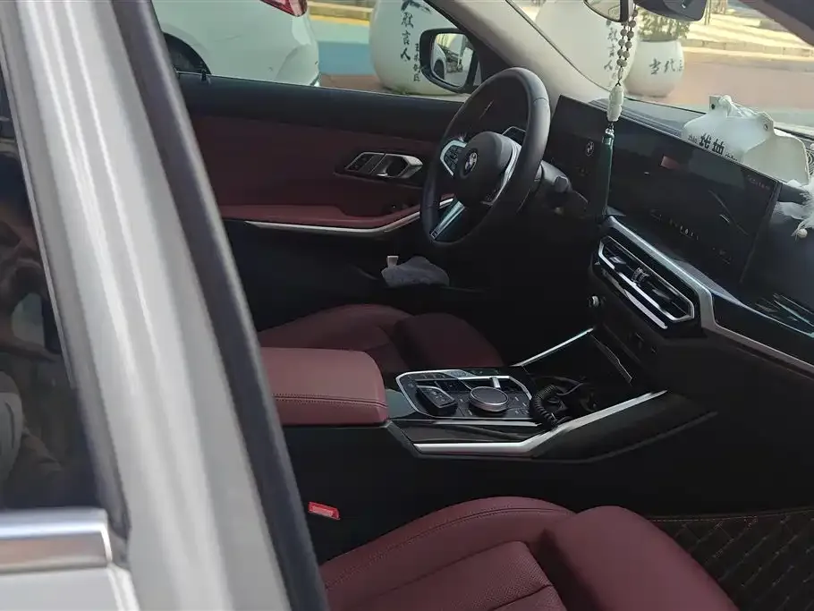 BMW 3 Series 2023 из CN, фото 5