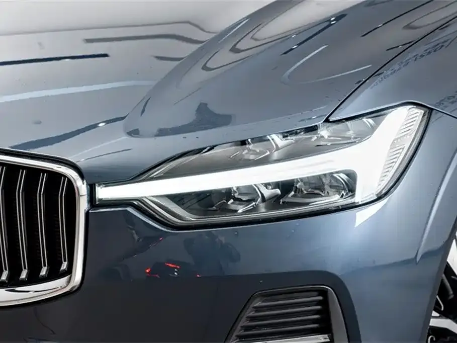 Volvo XC60 2025 из CN, фото 8