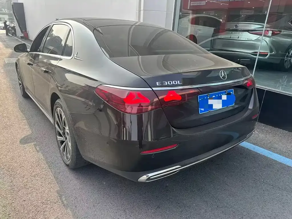 Mercedes-Benz E-Class 2024 из CN, фото 7