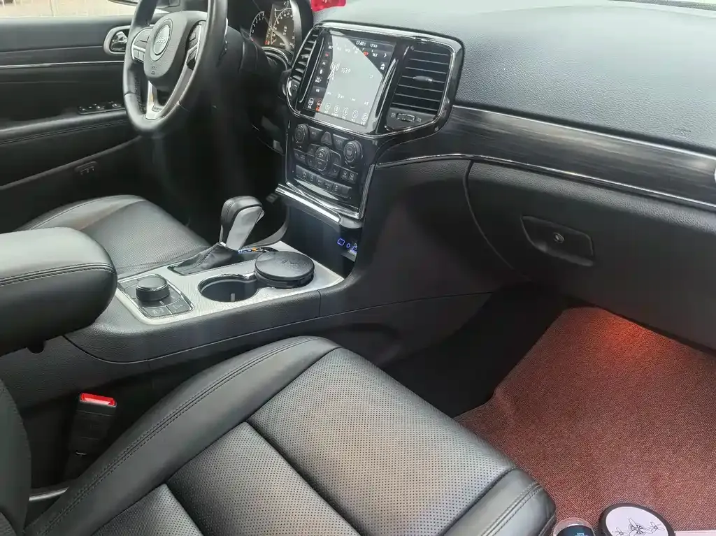 Jeep Grand Cherokee (Import) 2022 из CN, фото 4