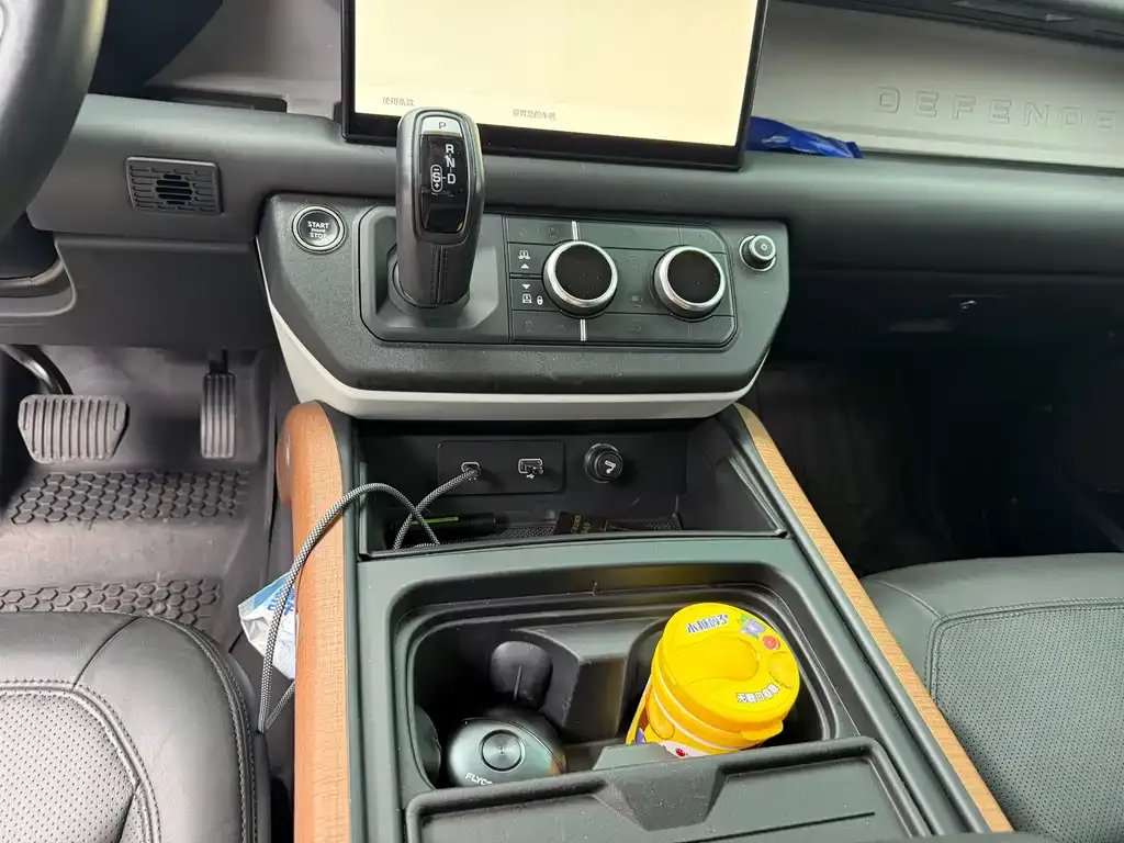 Land Rover Defender — фото 3