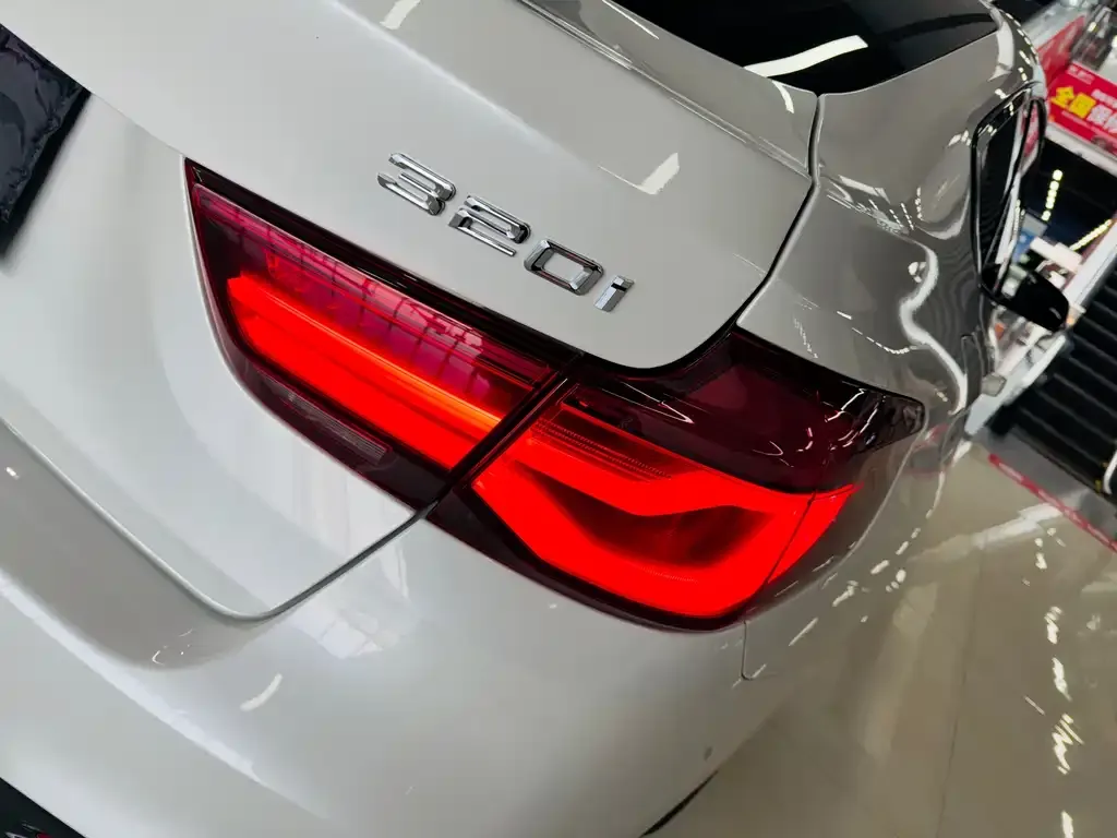 BMW 3 Series GT — фото 2