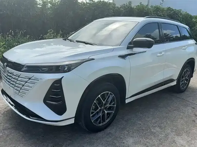 Changan CS75PLUS — фото 1