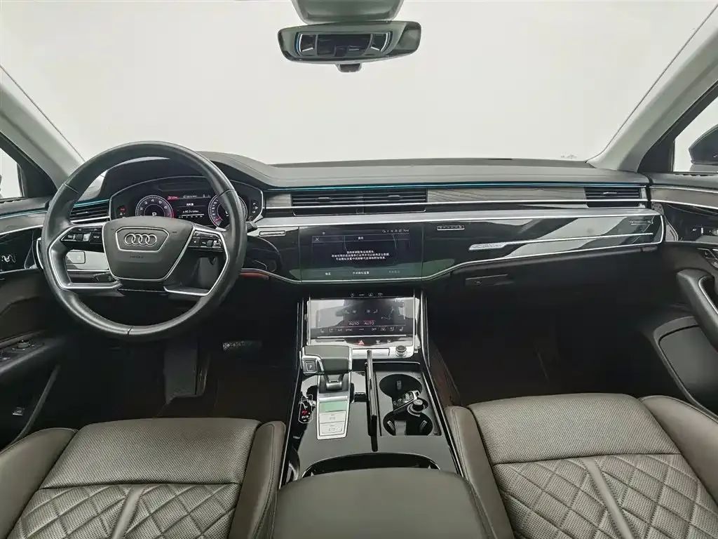 Audi A8 2022 из CN, фото 5