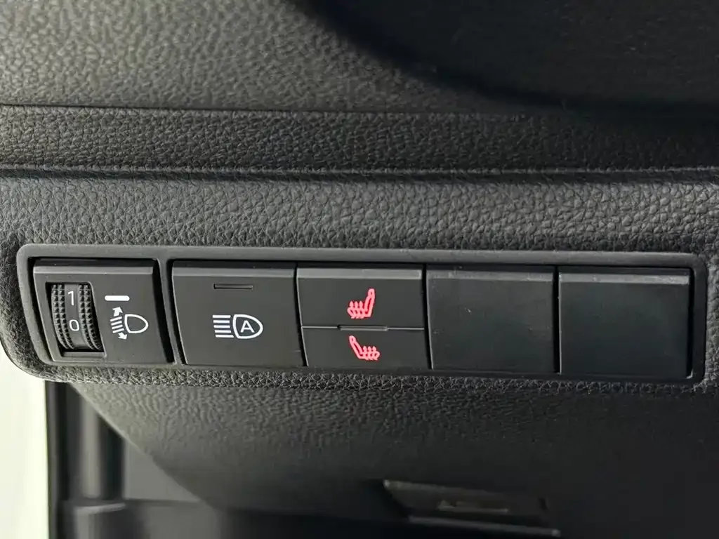 Toyota Levin 2021 из CN, фото 9