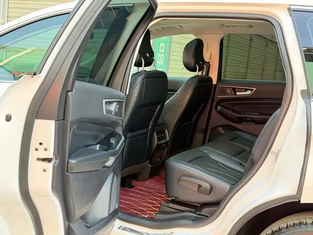 Ford Edge 2021 из CN, фото 3