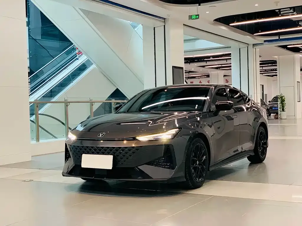 Changan UNI-V 2024 из CN, фото 1