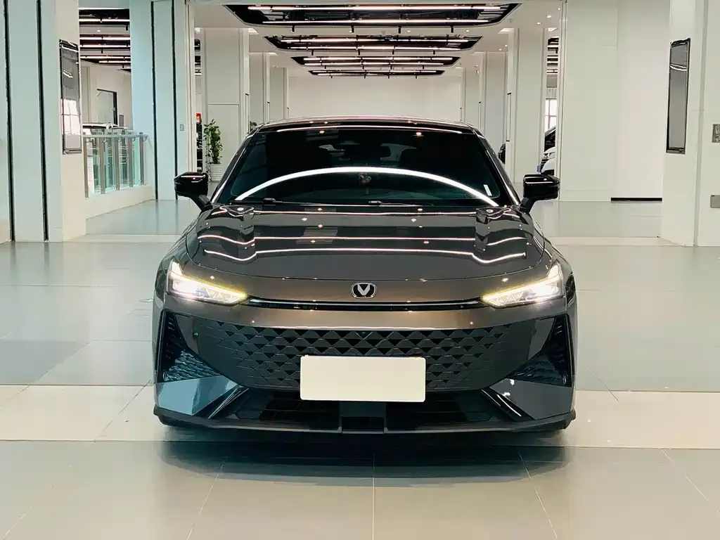 Changan UNI-V 2024 из CN, фото 2