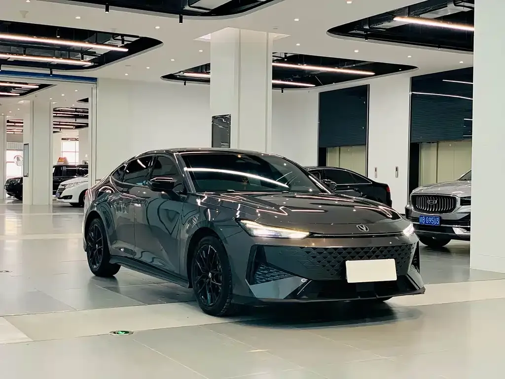Changan UNI-V 2024 из CN, фото 6