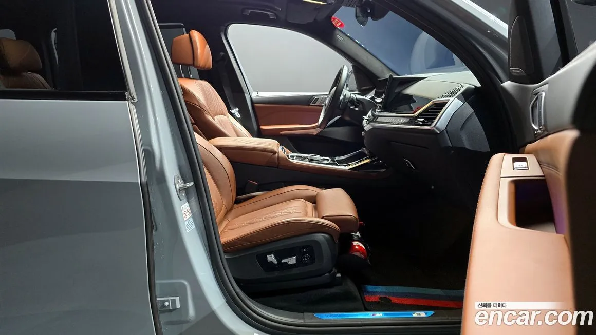 BMW X7 2024 из KR, фото 2