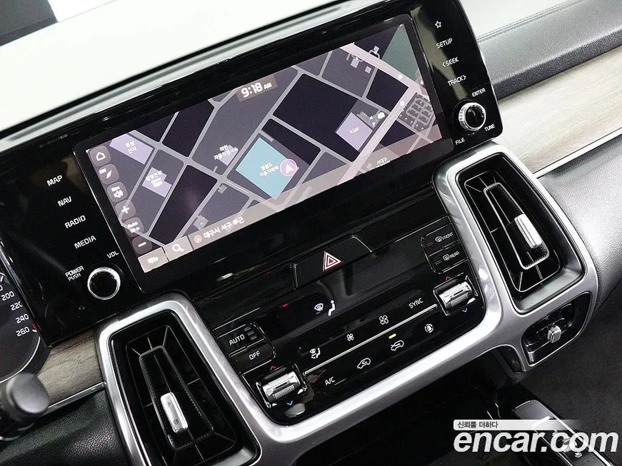 Kia Sorento — фото 7