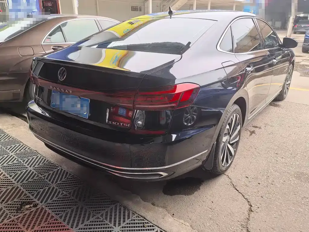 Volkswagen Passat — фото 4