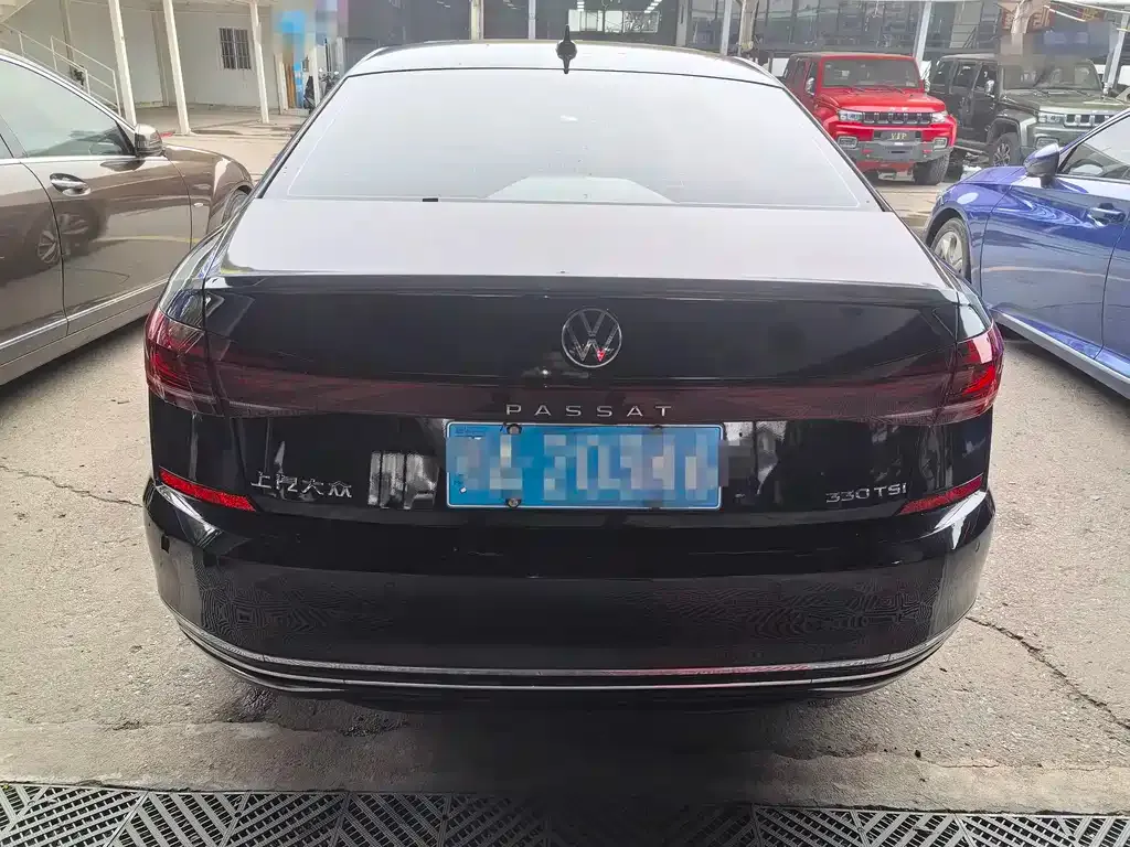 Volkswagen Passat — фото 5
