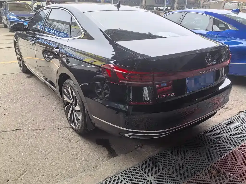 Volkswagen Passat — фото 3