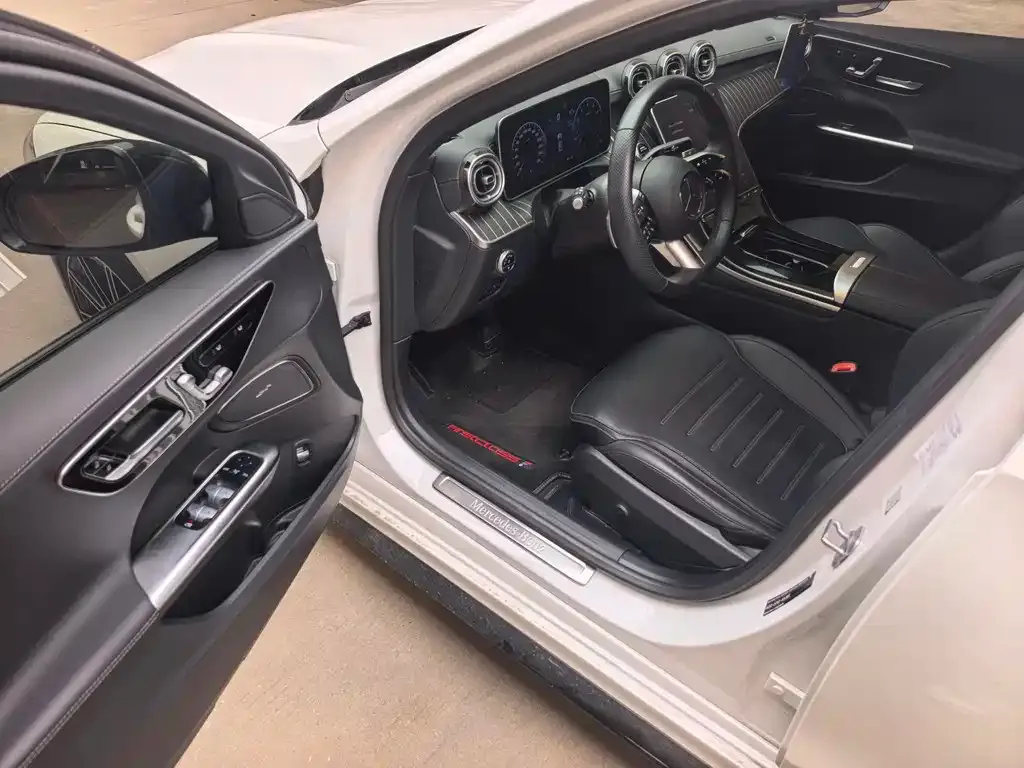 Mercedes-Benz C-Class 2023 из CN, фото 8