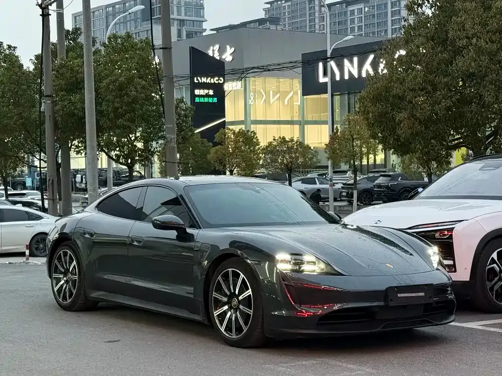 Porsche Taycan 2021 из CN, фото 8