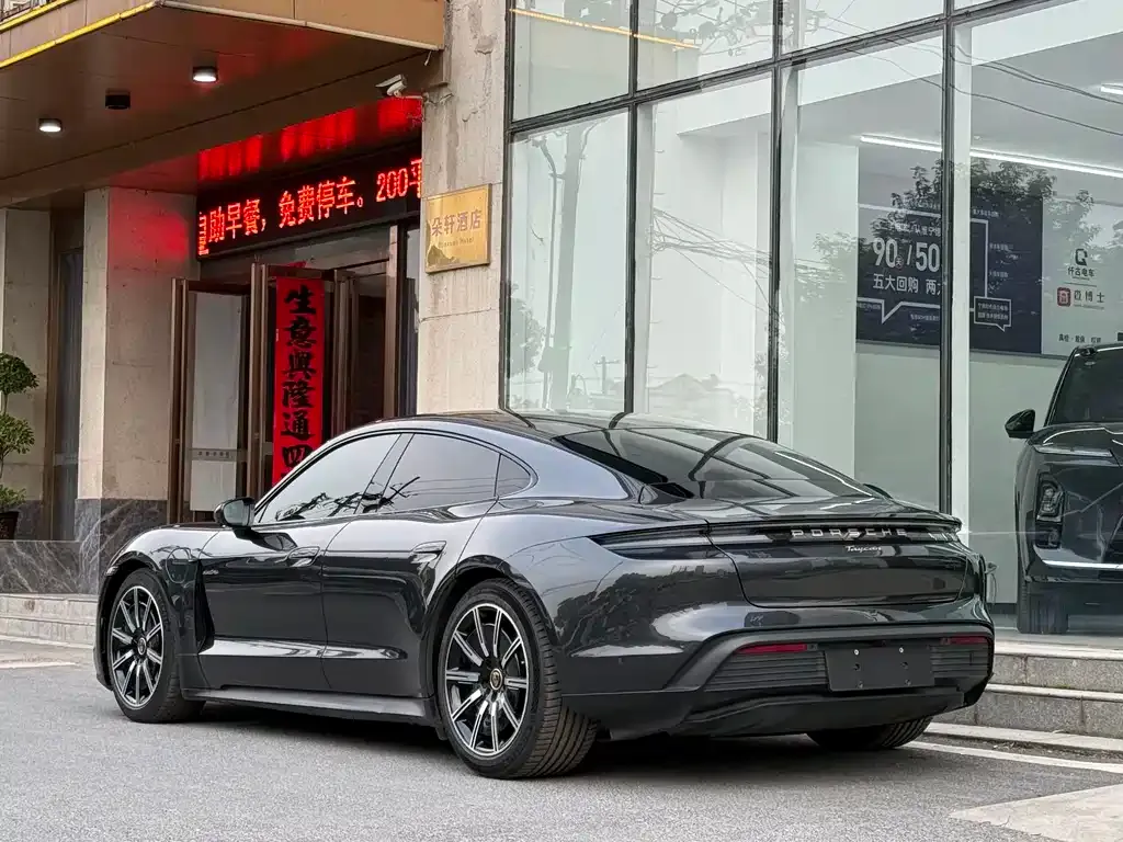 Porsche Taycan 2021 из CN, фото 9