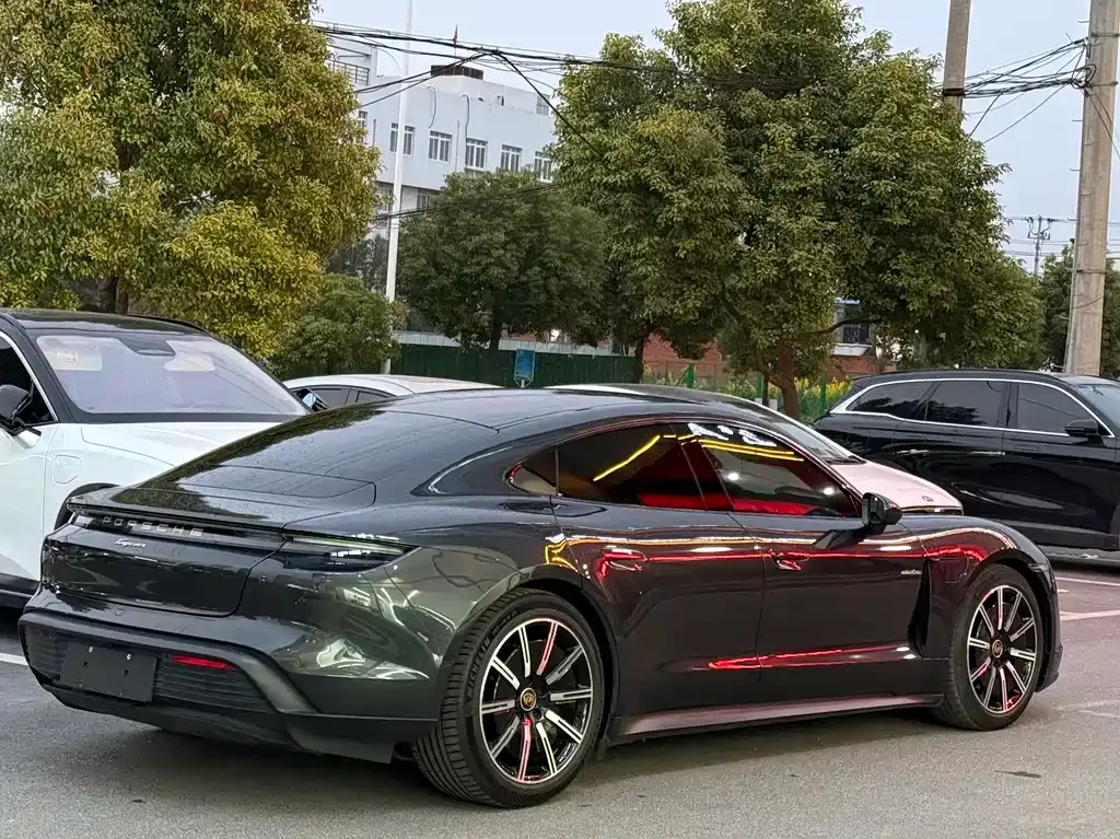 Porsche Taycan 2021 из CN, фото 10