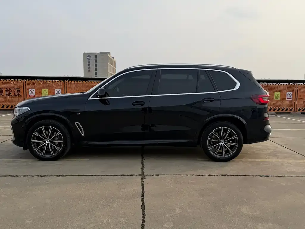 BMW X5 2023 из CN, фото 2