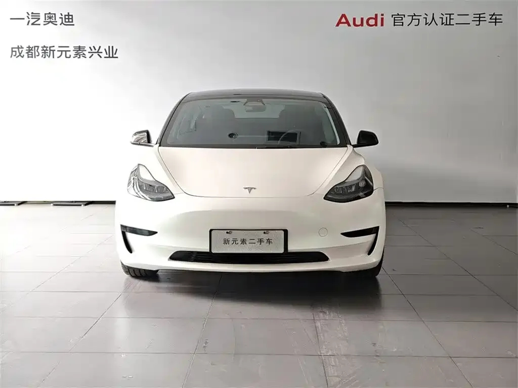 Tesla Model 3 — фото 3