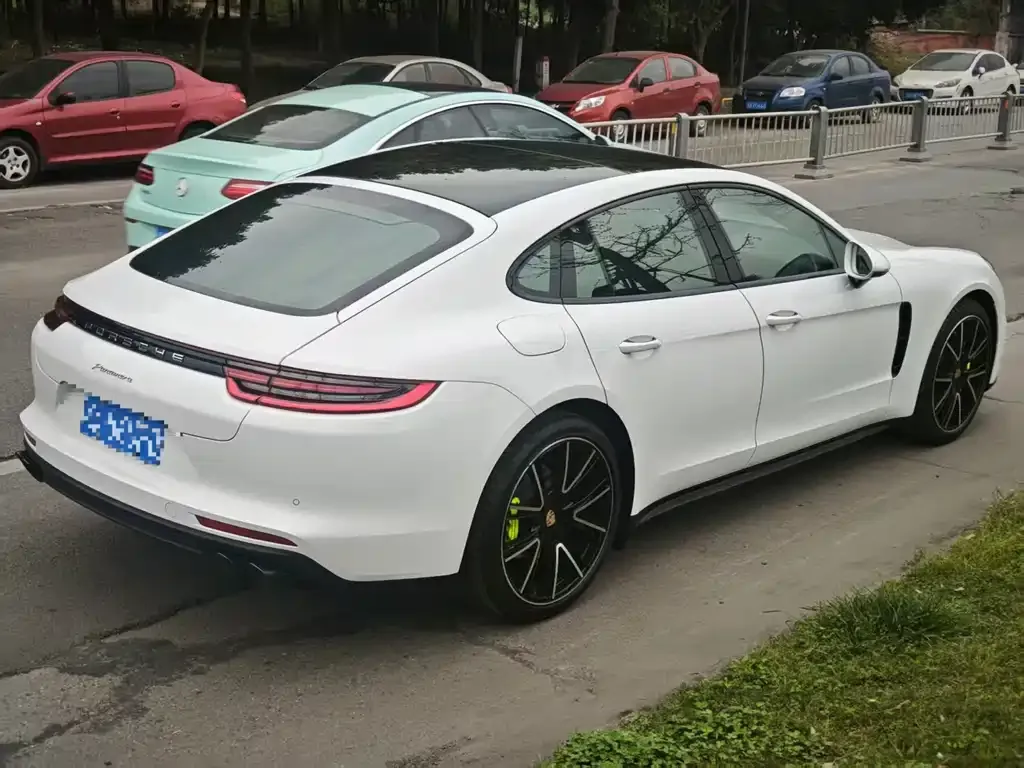 Porsche Panamera 2021 из CN, фото 7
