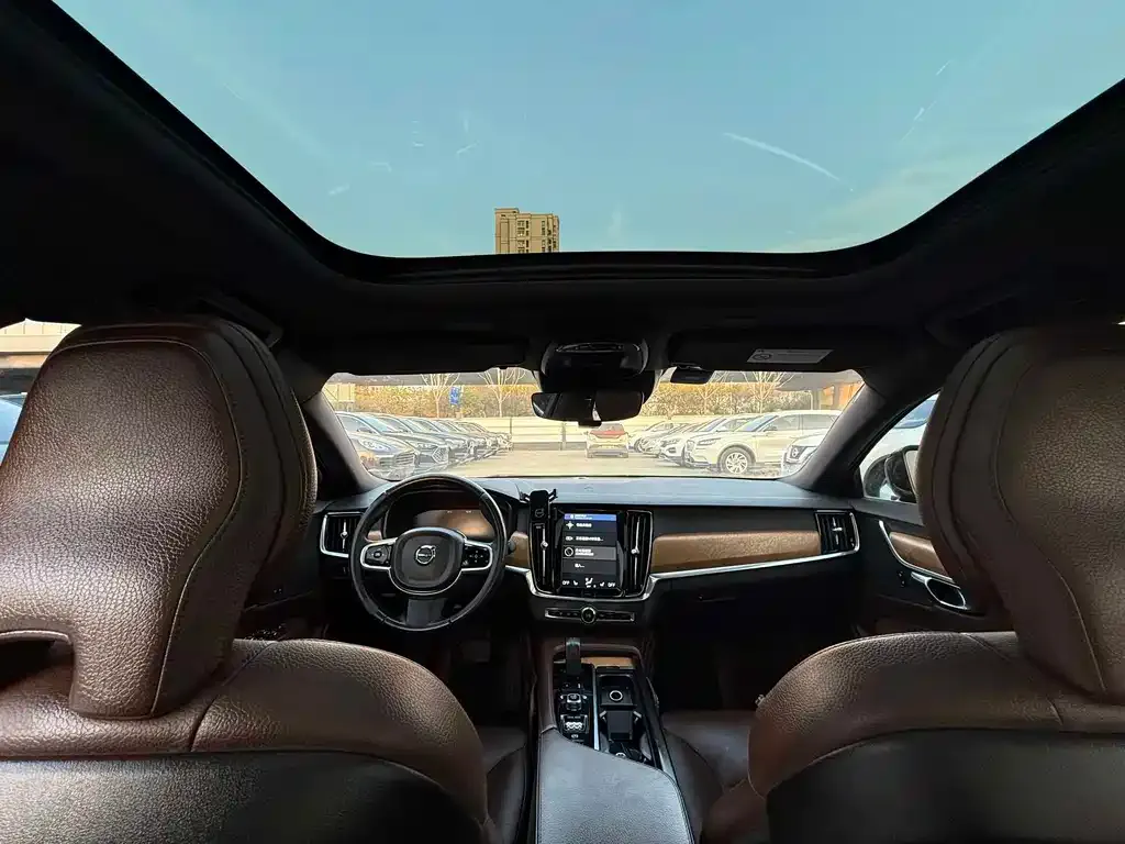 Volvo S90 2021 из CN, фото 6