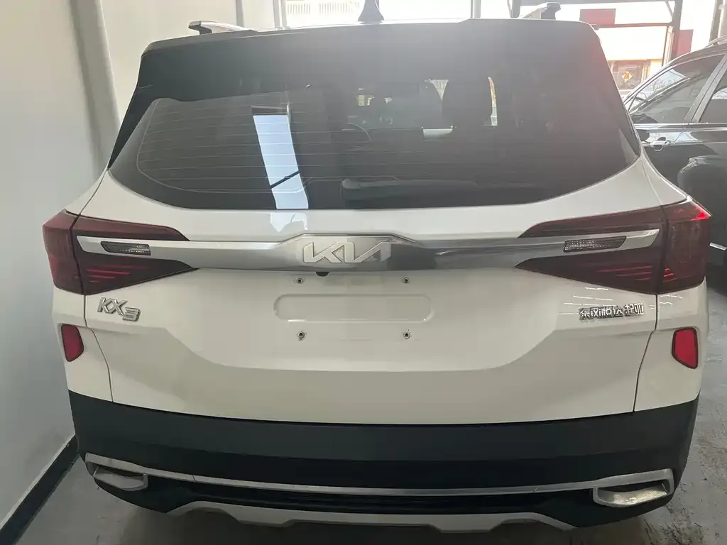 Kia KX3 2022 из CN, фото 9