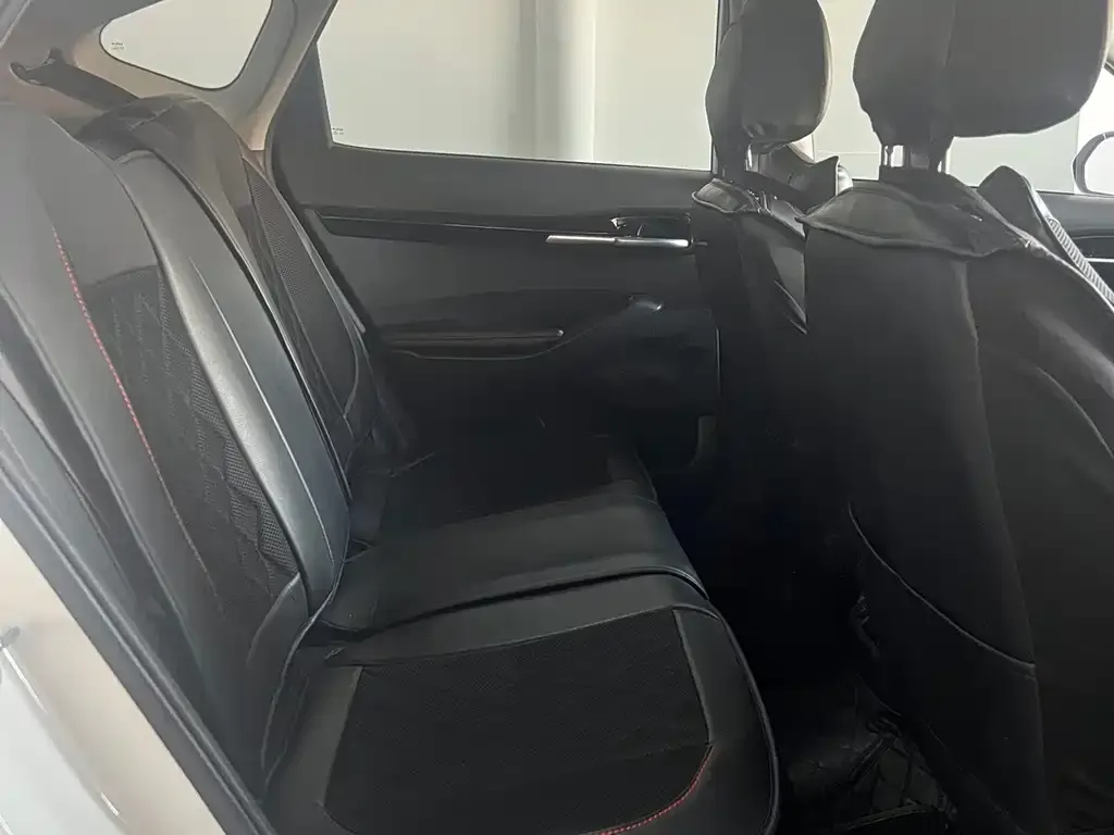 Kia KX3 2022 из CN, фото 10