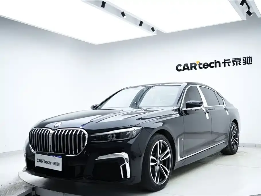 BMW 7 Series 2021 из CN, фото 1