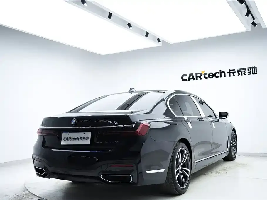 BMW 7 Series 2021 из CN, фото 3