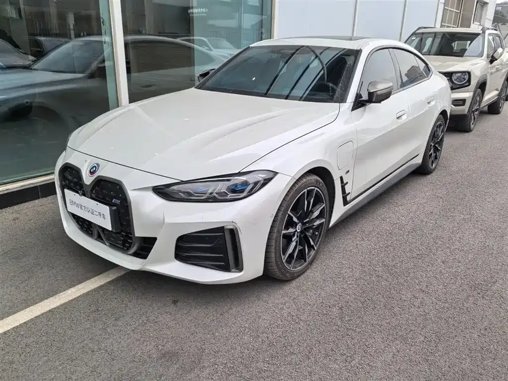 BMW i4 2022 из CN, фото 1