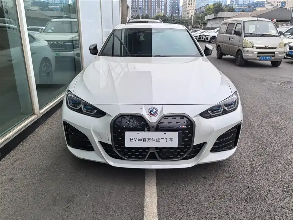 BMW i4 2022 из CN, фото 4