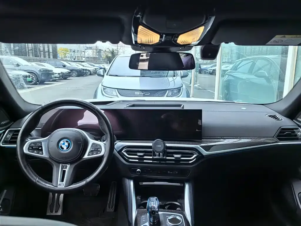 BMW i4 2022 из CN, фото 2