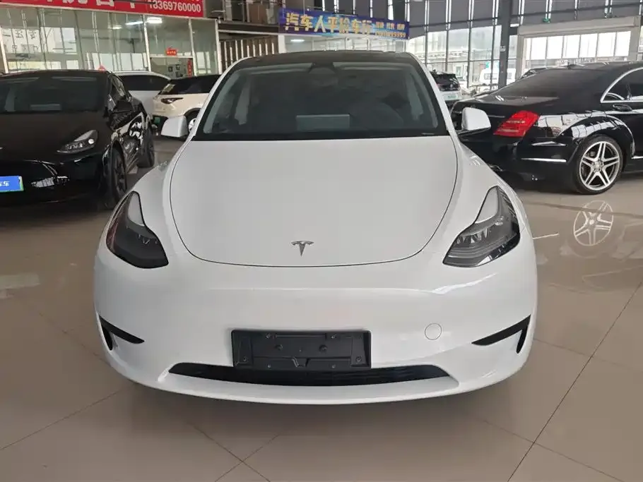 Tesla Model Y 2024 из CN, фото 4