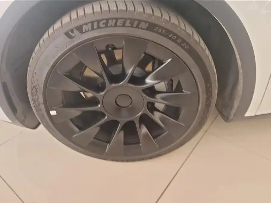 Tesla Model Y 2024 из CN, фото 5