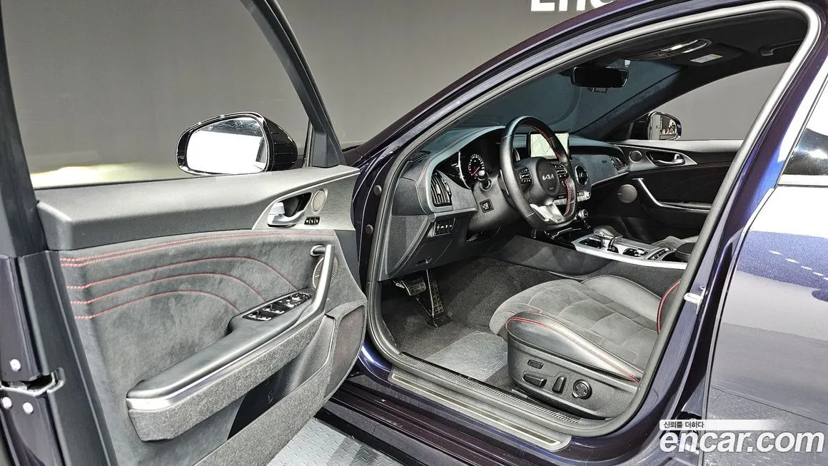 Kia Stinger 2023 из KR, фото 10