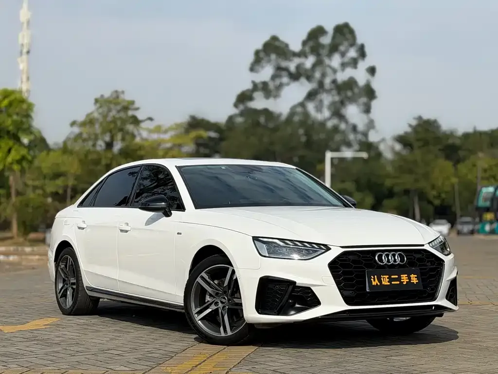 Audi A4L 2022 из CN, фото 5