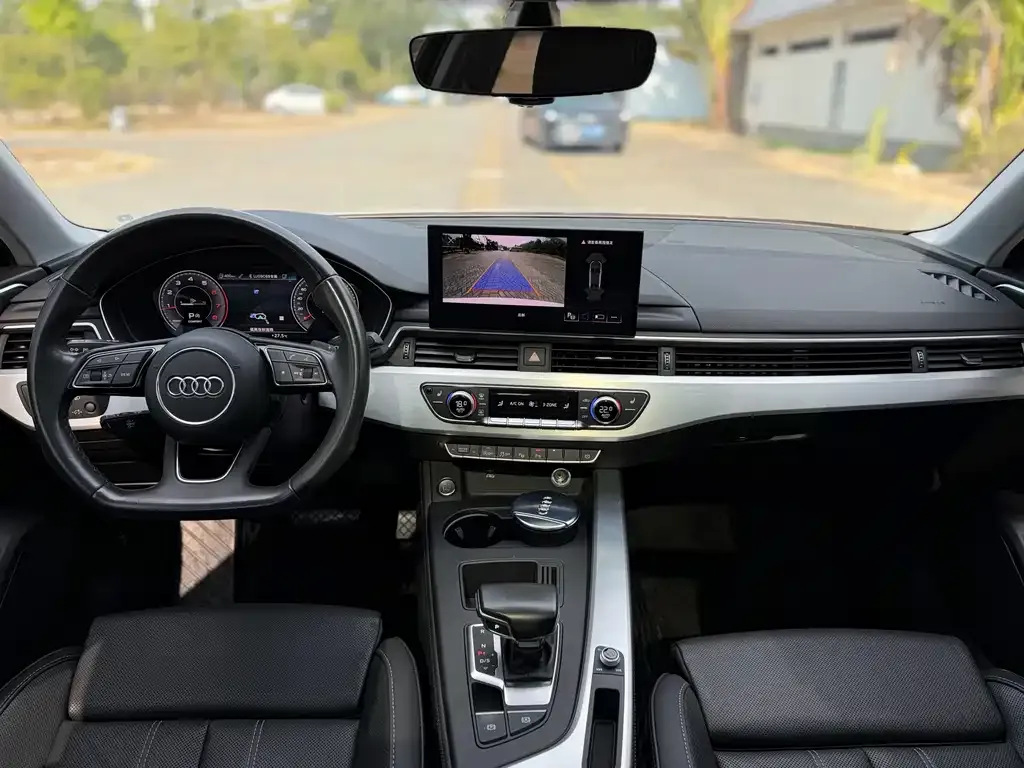 Audi A4L 2022 из CN, фото 8
