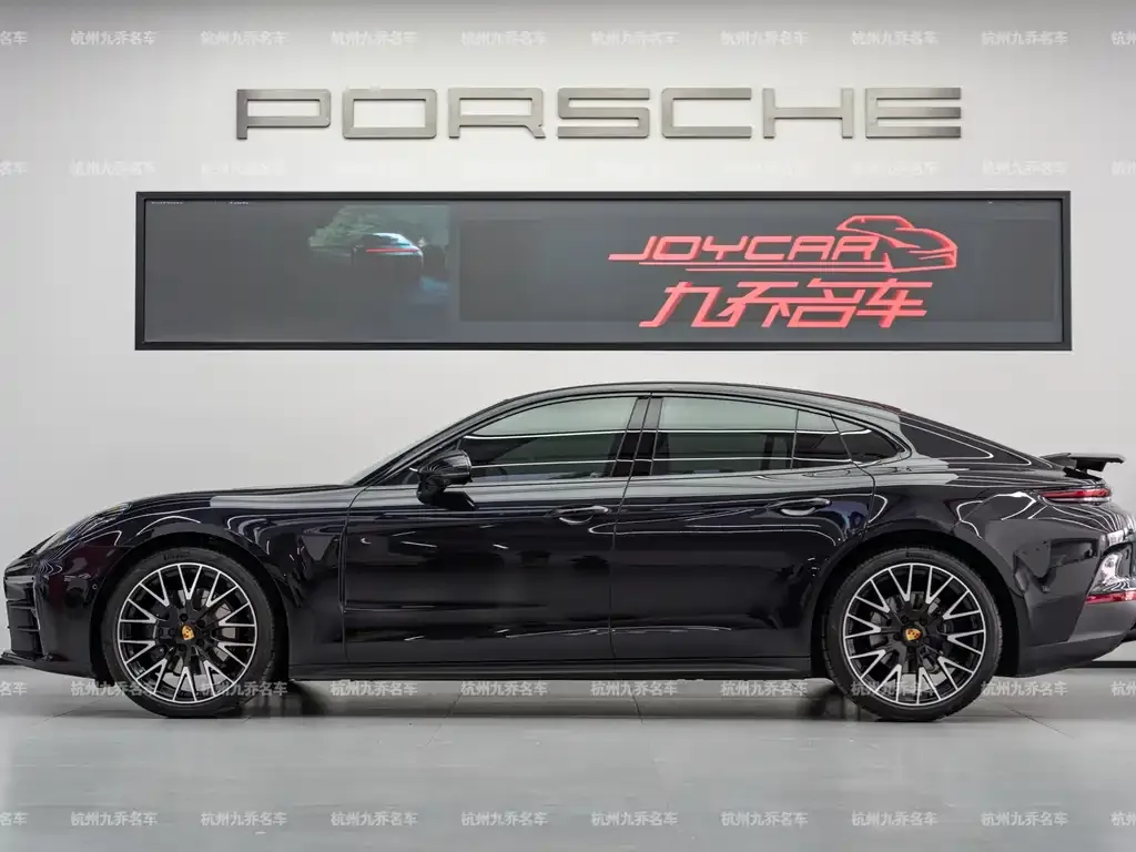 Porsche Panamera 2025 из CN, фото 2